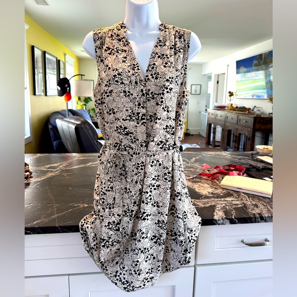 H&M cream and black pop over shift dress  S